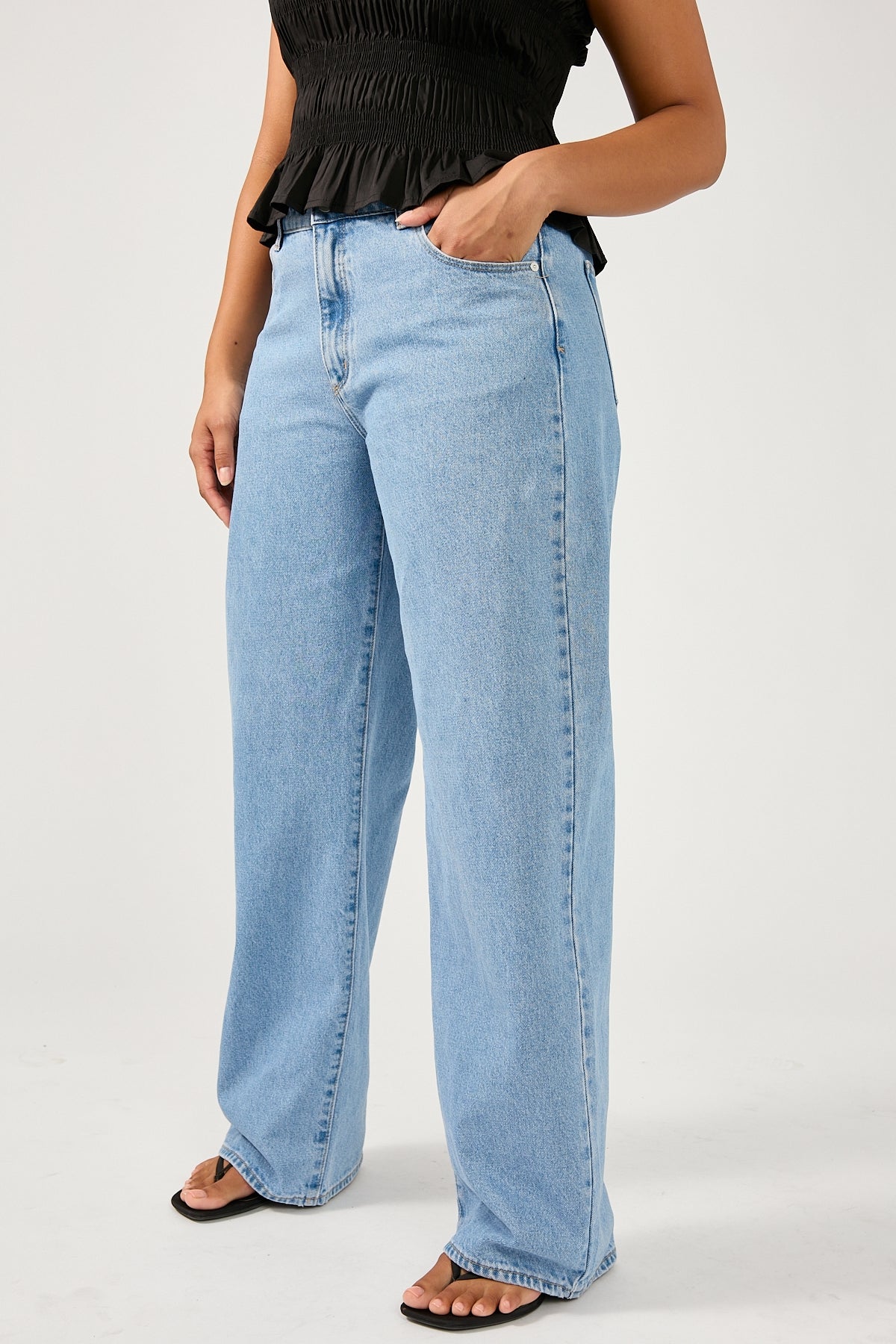 Abrand 95 Mid Rise Baggy Jean Gigi Gigi