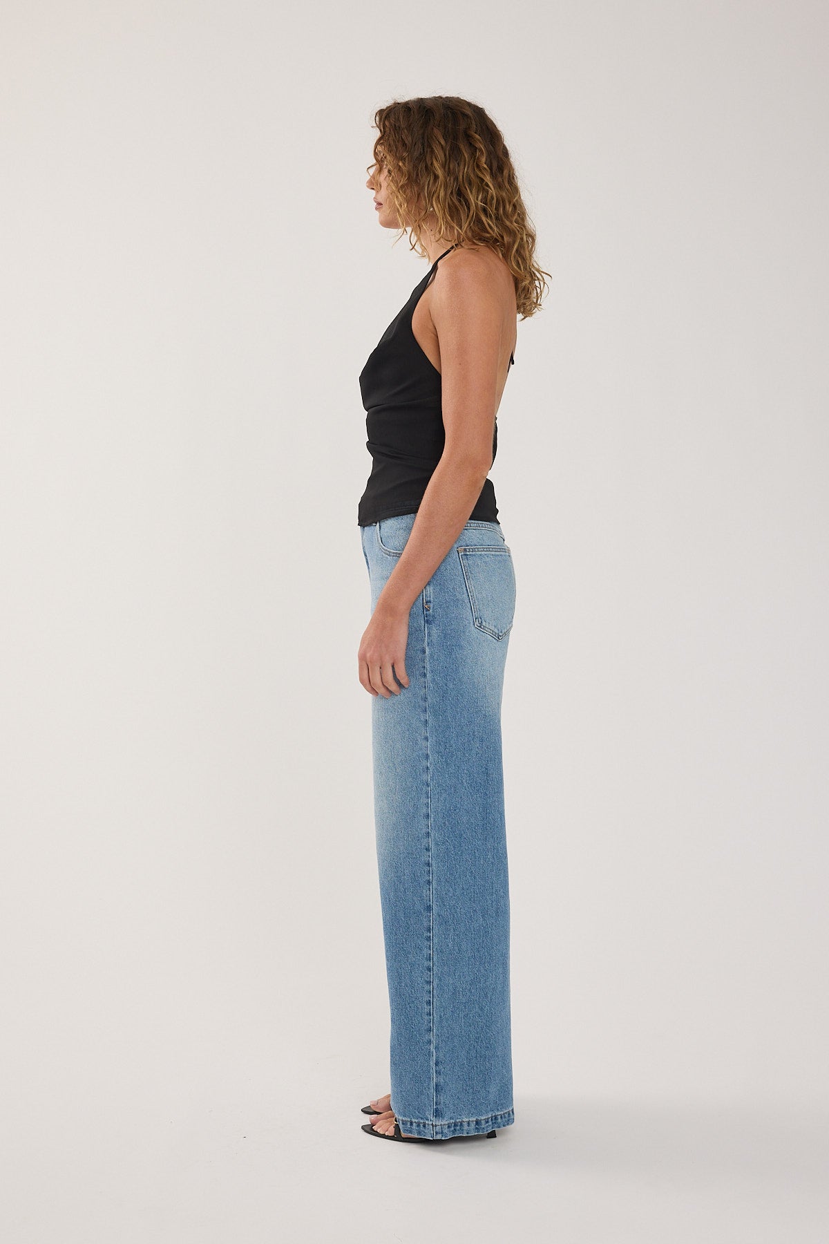 Abrand A 94 High and Wide Paloma Mid Blue Denim