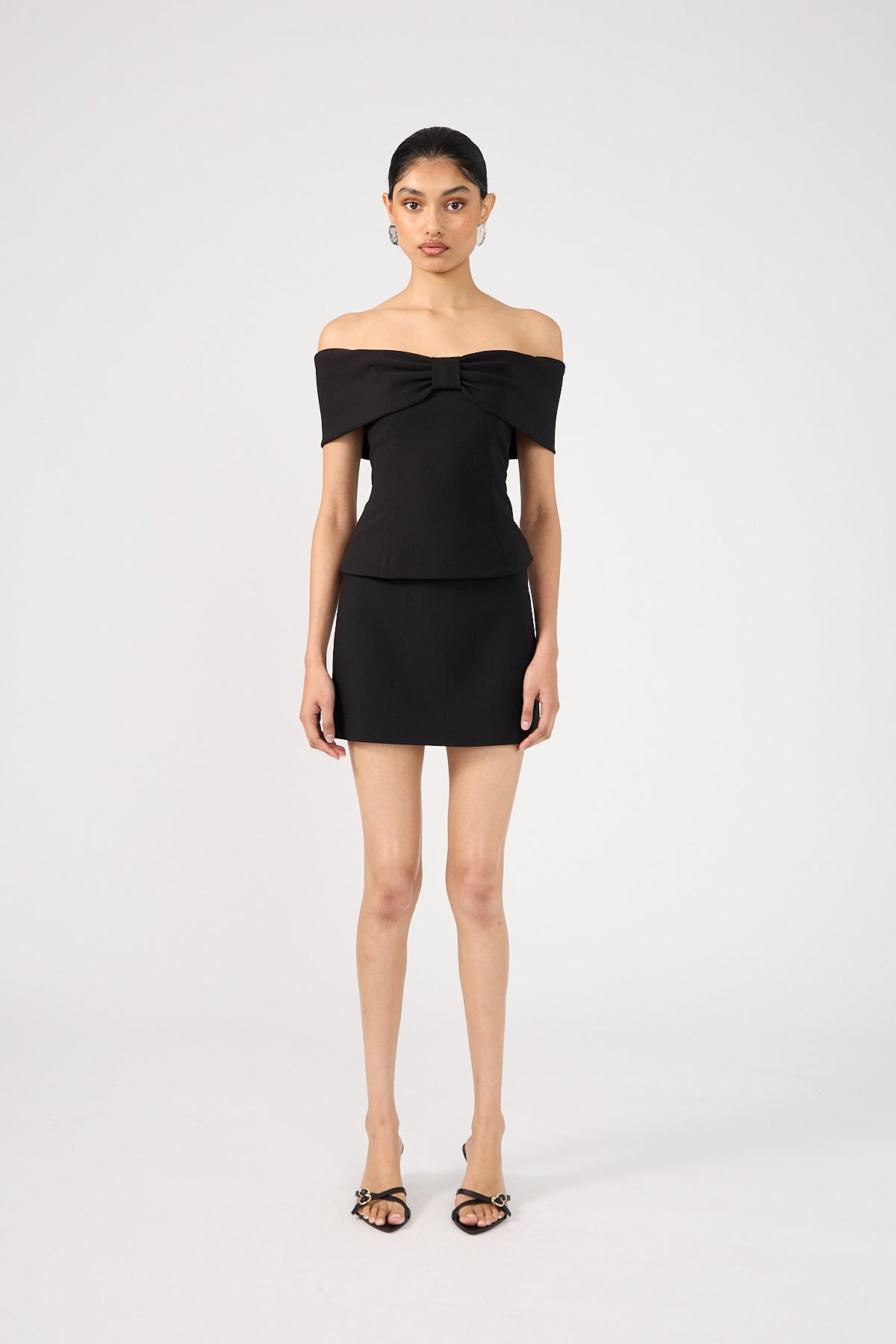 Perfect Stranger Lassie Bow Top Black