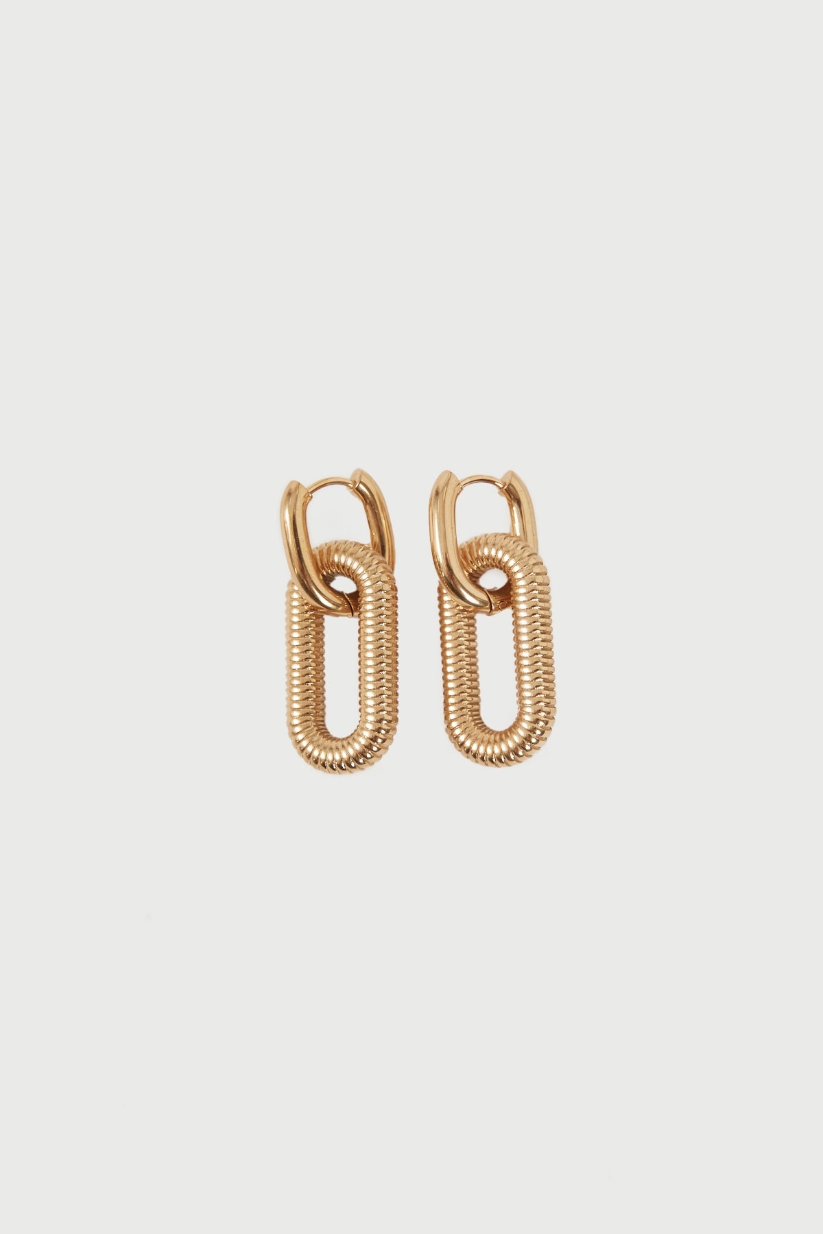 Perfect Stranger Viana Link Earrings Gold