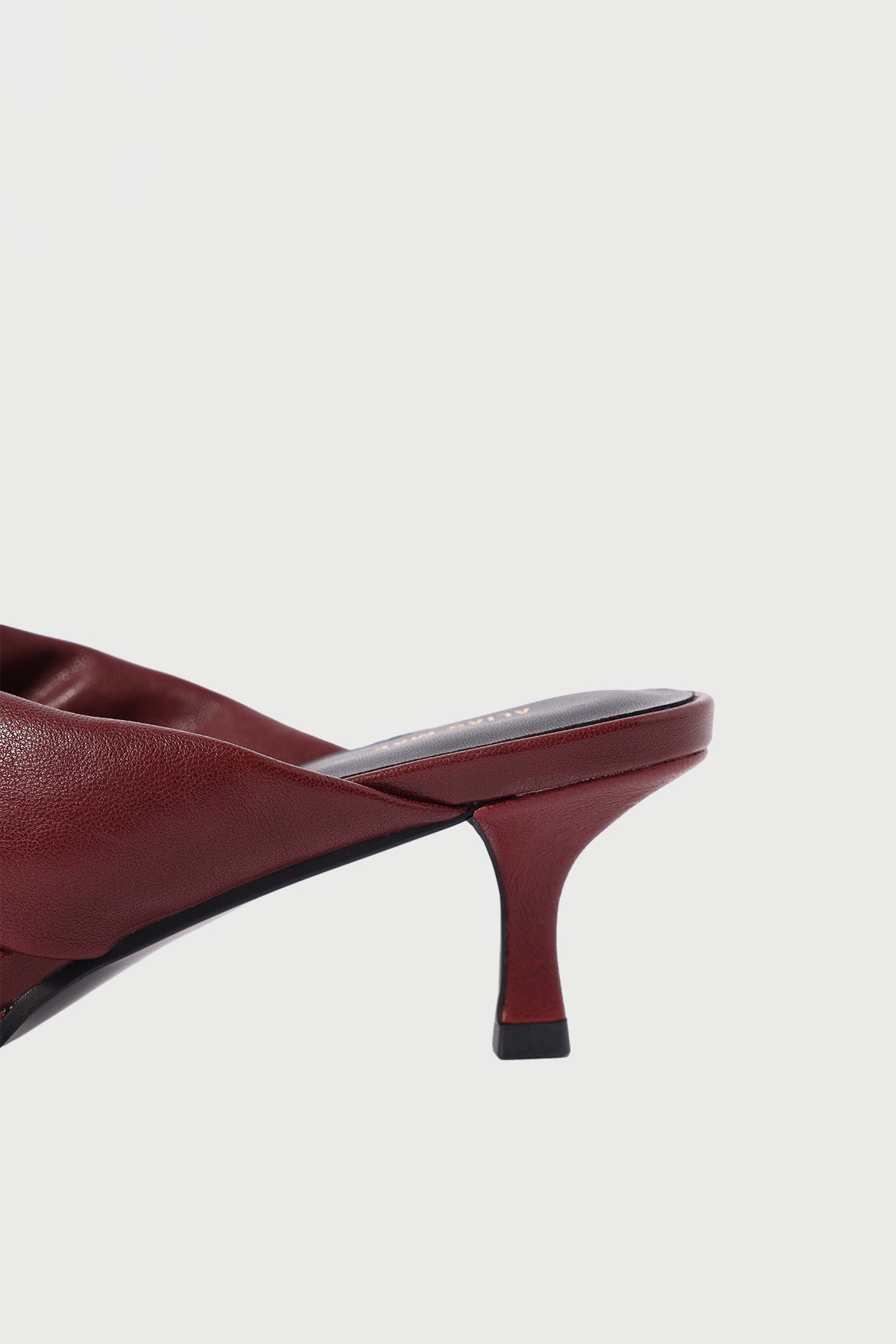 Aji Burgundy Leather