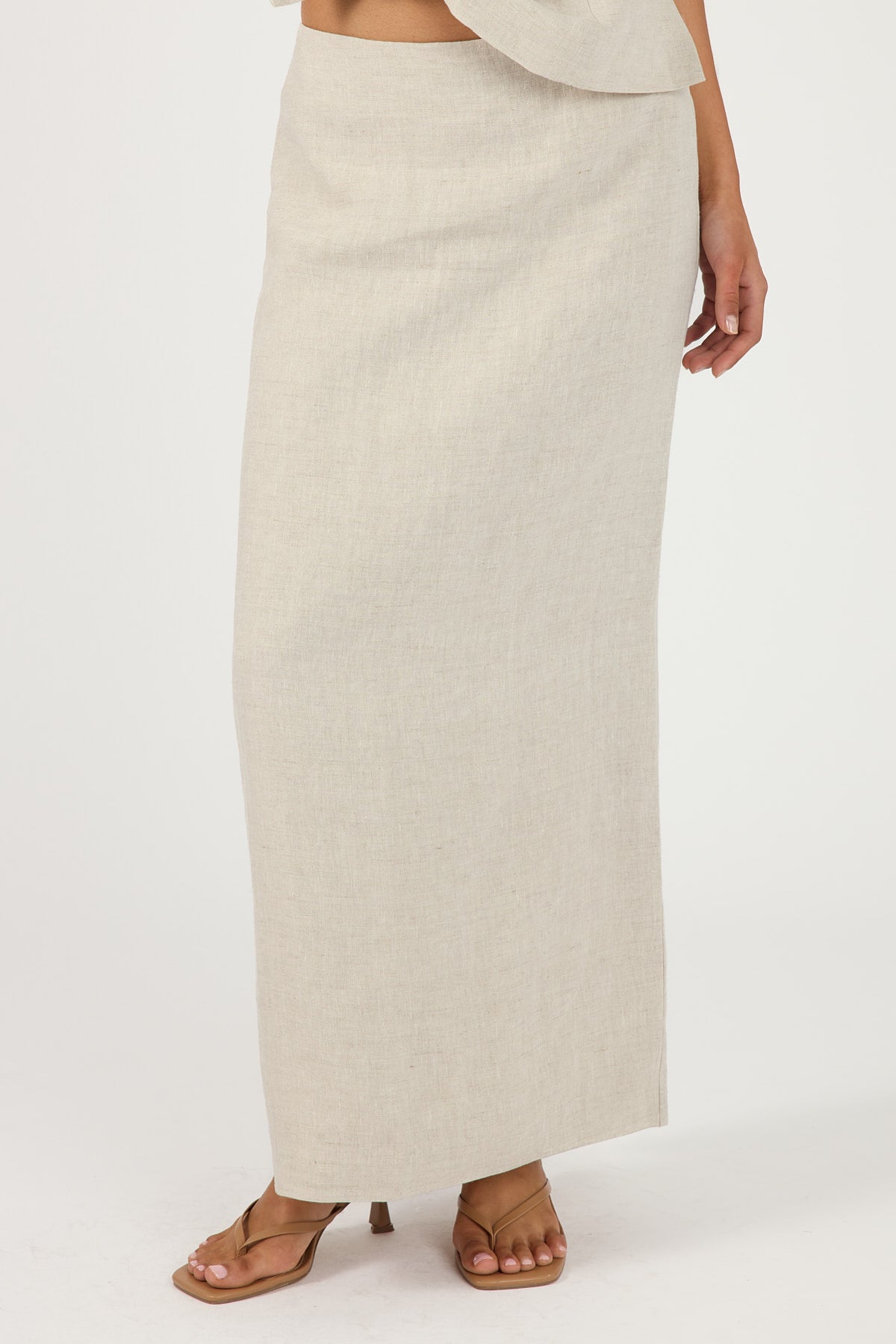 Perfect Stranger Lilah Linen Mid Rise Maxi Skirt Oat