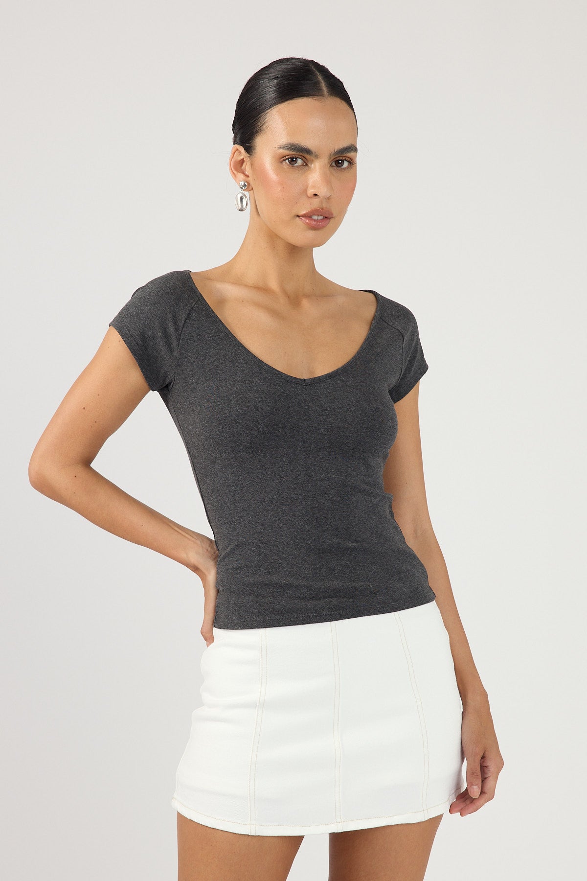 Perfect Stranger Elio V-Neck T-shirt Charcoal Marle