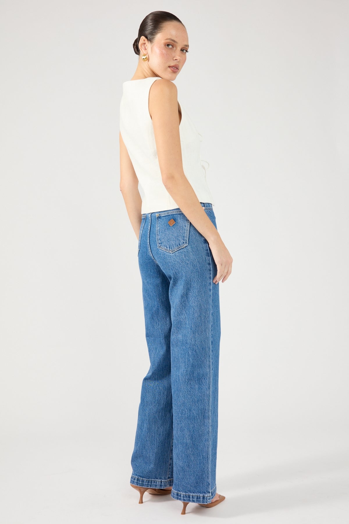 Abrand A 94 High Waisted Wide Jean Chantell Organic