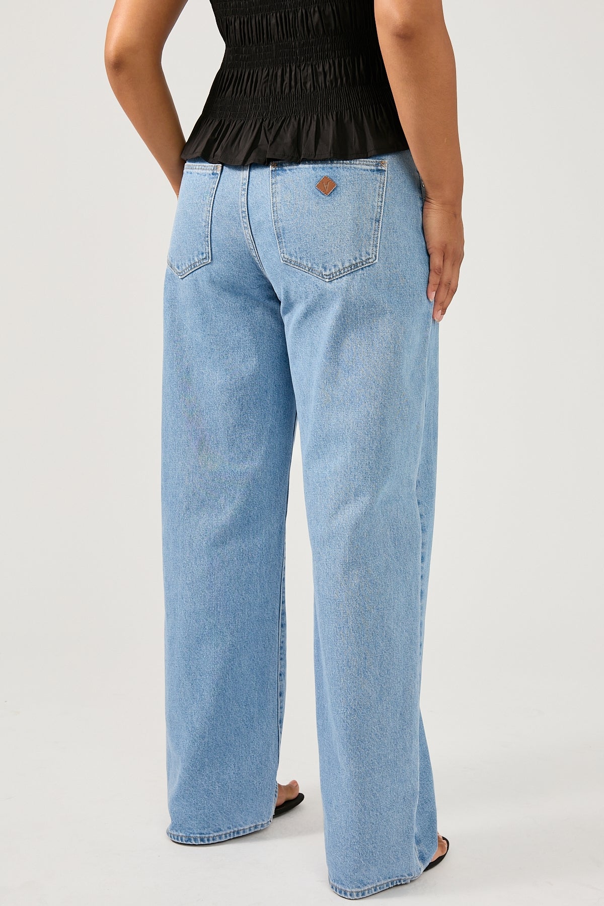 Abrand 95 Mid Rise Baggy Jean Gigi Gigi