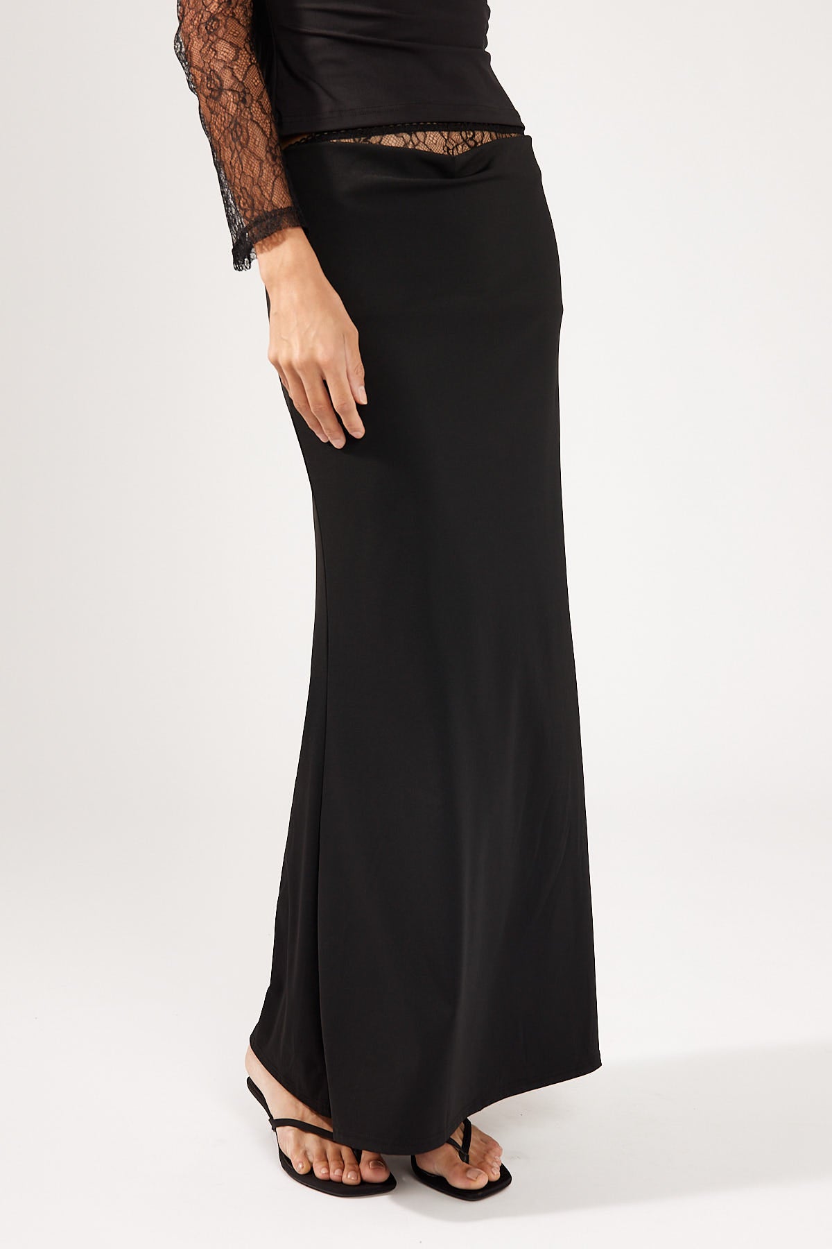Perfect Stranger Jenna Lace Maxi Skirt Black