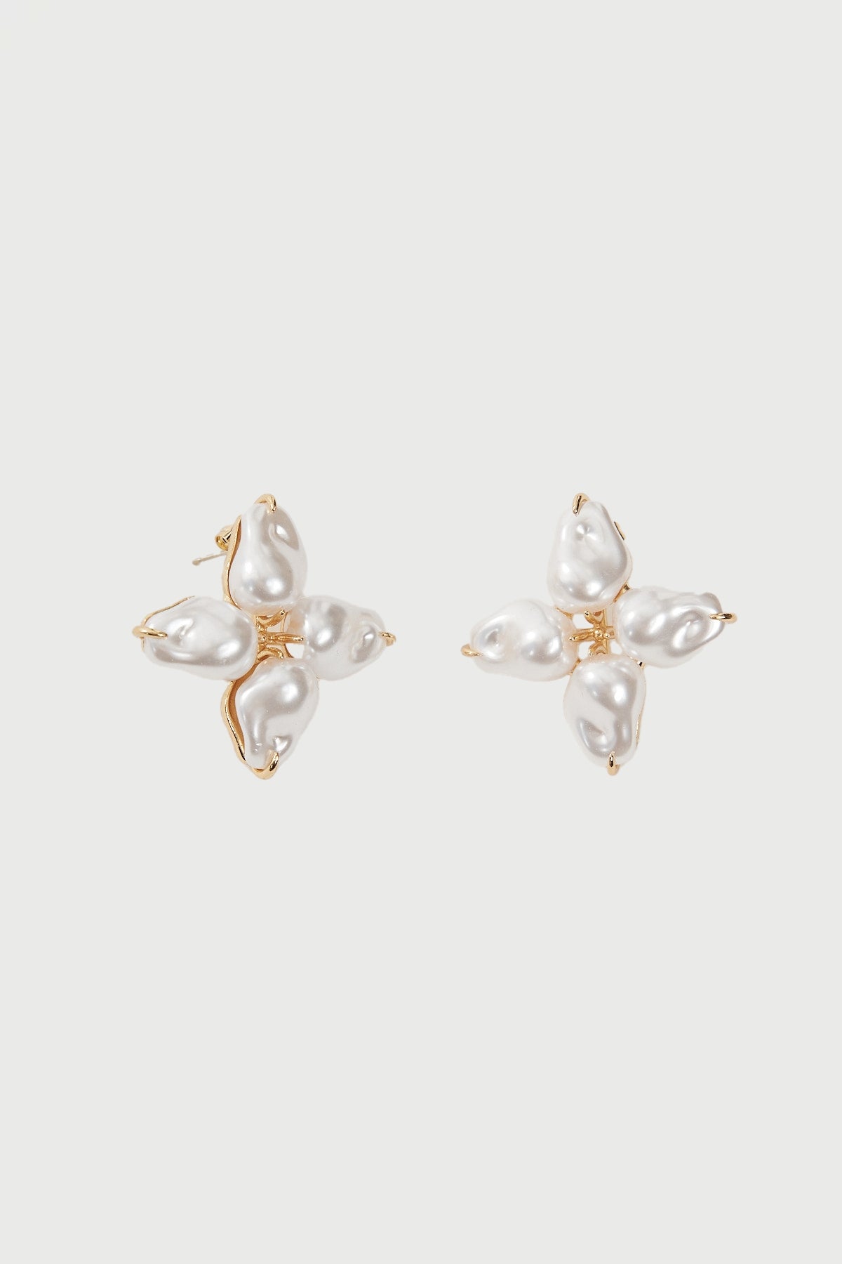 Perfect Stranger Grace Pearl Statement Earrings 18K Gold/Pearl