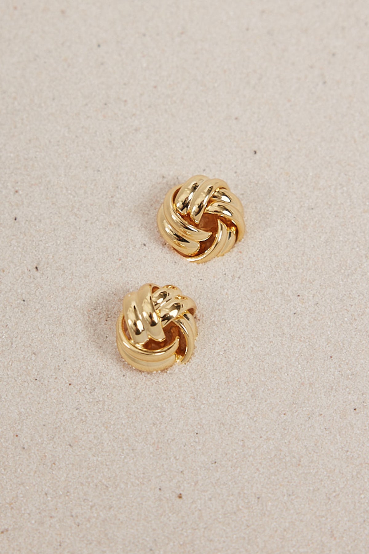 Perfect Stranger Knot Earrings 18K Gold