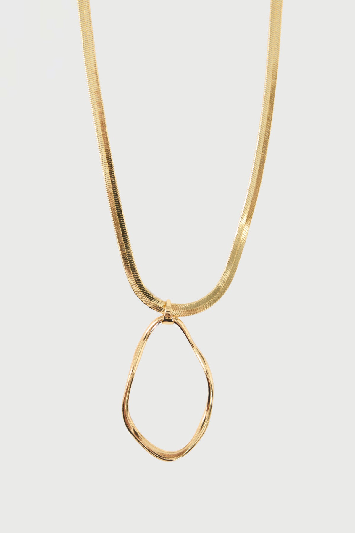 Perfect Stranger Liv Pendent Necklace 18K Gold