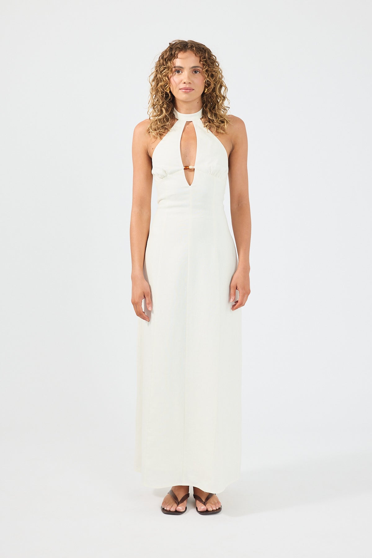 Perfect Stranger Juni Linen Maxi Dress Off White
