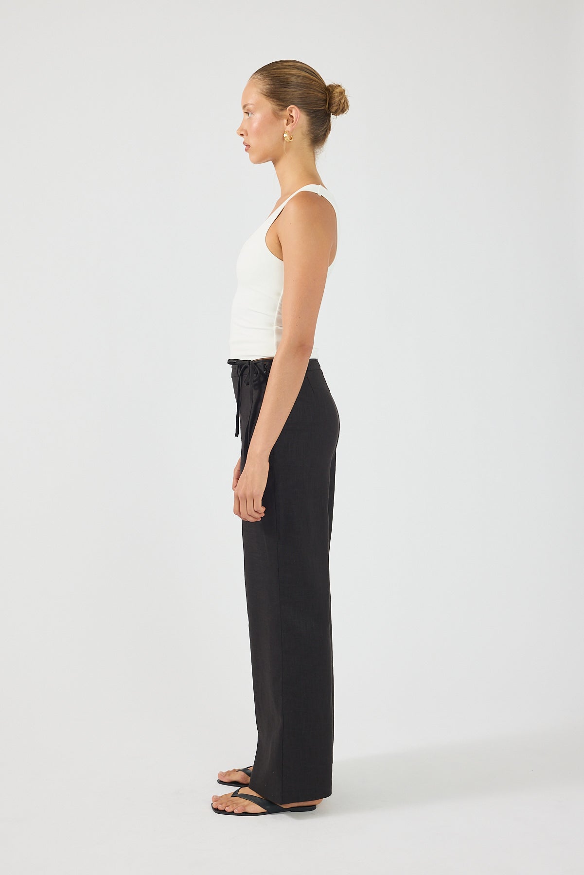 Perfect Stranger Marlo Mid Rise Menorca Pant Black