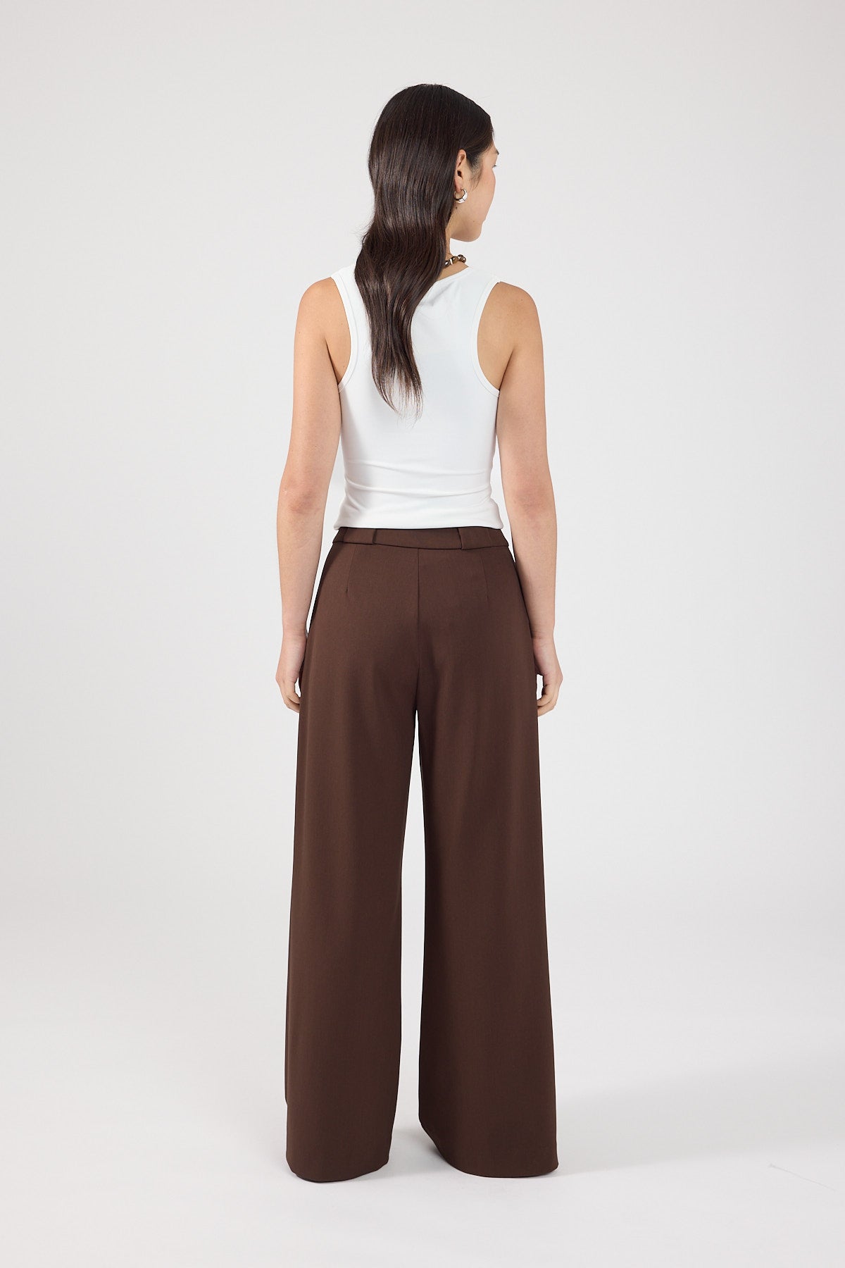 Perfect Stranger Mackenzie Pleated Pant Brown