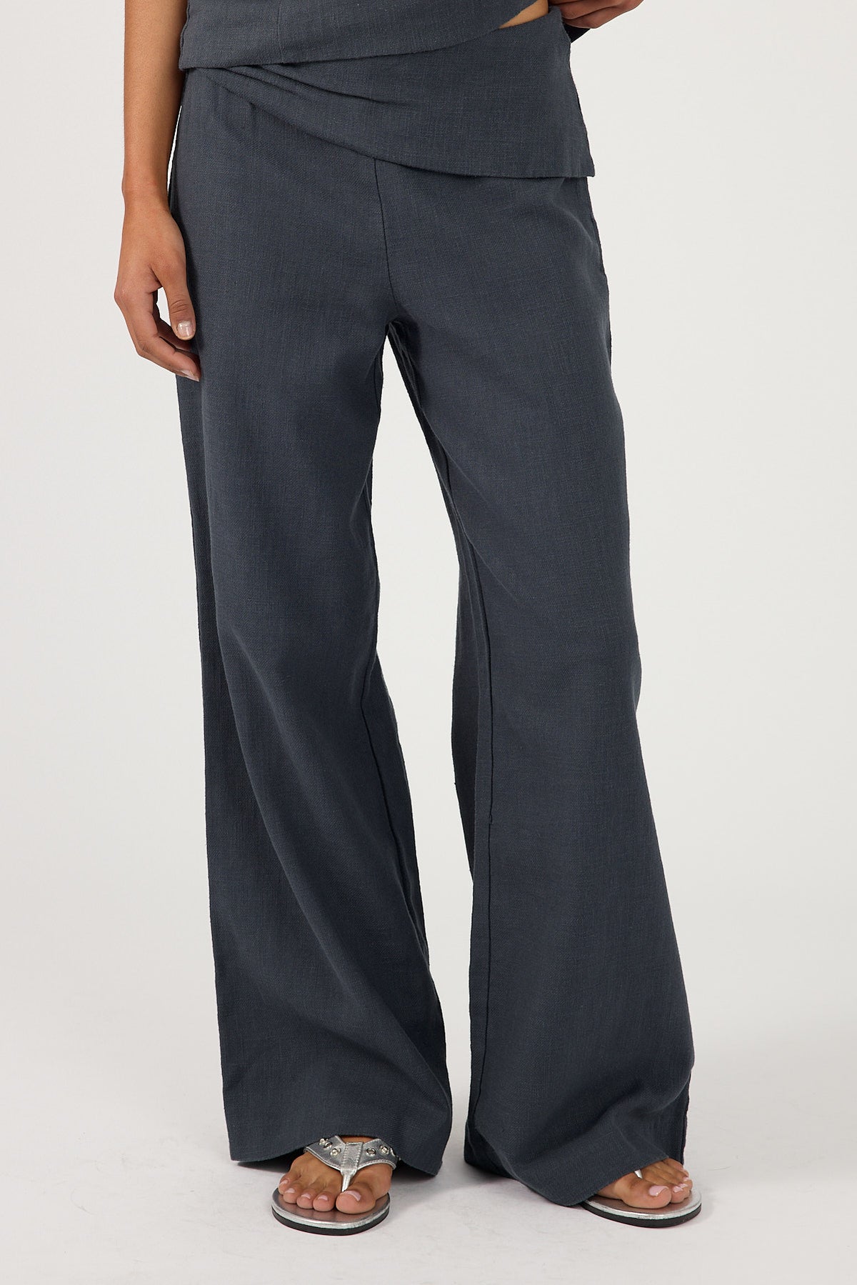 Perfect Stranger Sutton Linen Fold Over Pants Slate